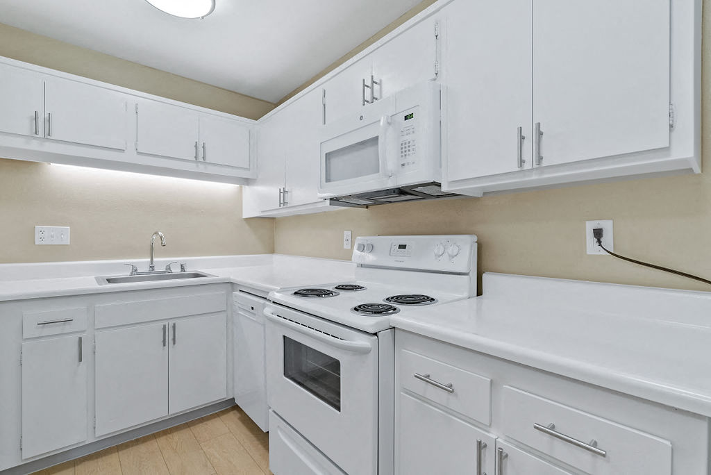Hidden Creek Apartments photo 2